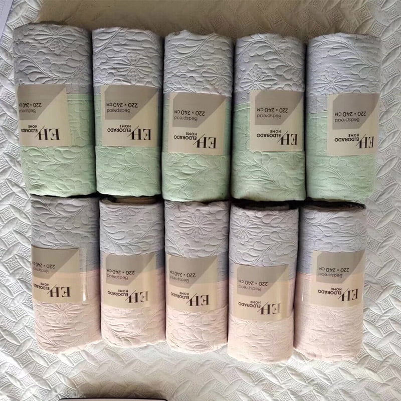 005-Sade ve Rahat Düz Yatak Örtüsü