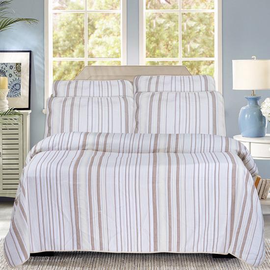 Polyester Mikrofiber yorgan, pamuk veya yün gibi doğal malzemelerle nasıl karşılaştırılır?